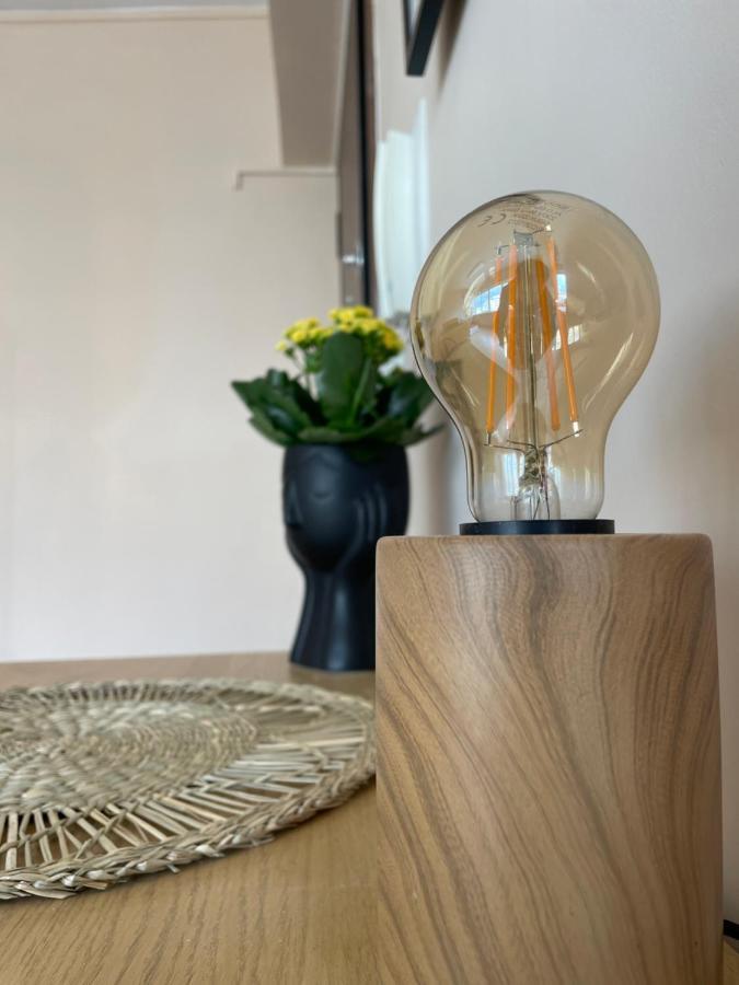 Cozy Apartment In Heart Athens Near Metro Fix 100M Εξωτερικό φωτογραφία