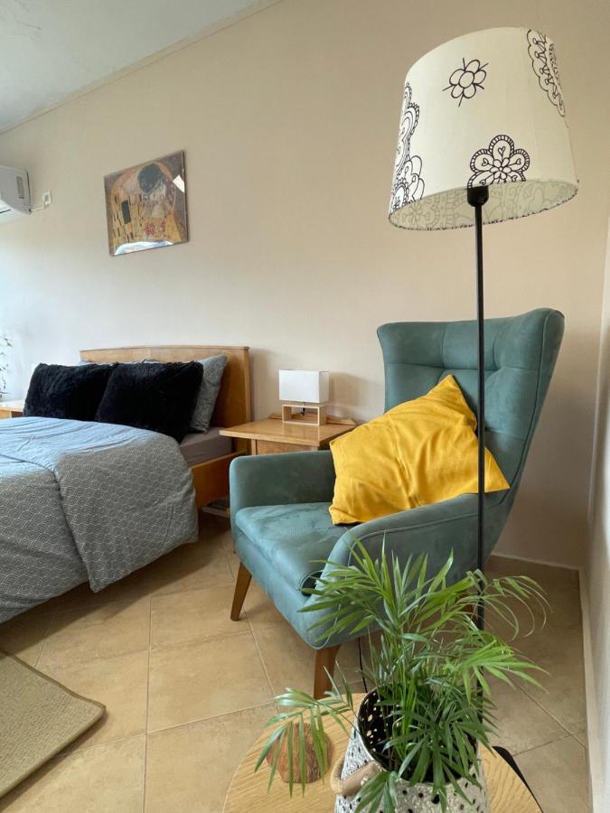 Cozy Apartment In Heart Athens Near Metro Fix 100M Εξωτερικό φωτογραφία
