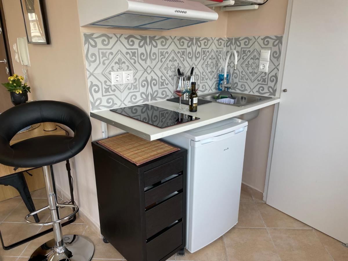 Cozy Apartment In Heart Athens Near Metro Fix 100M Εξωτερικό φωτογραφία