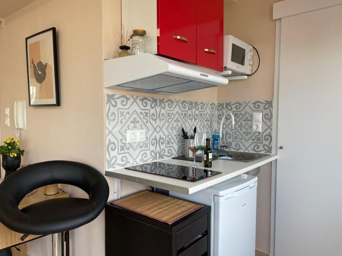 Cozy Apartment In Heart Athens Near Metro Fix 100M Εξωτερικό φωτογραφία